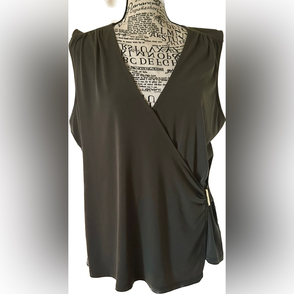Michael Kors Tank With gold shorted gather details size XL